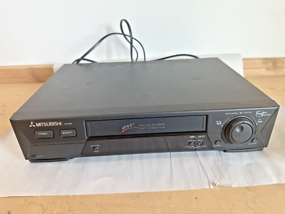 Reproductor grabadora de casete de video de 4 cabezales VHS VCR Mitsubishi HS-U595 probado Foto 1 de 4