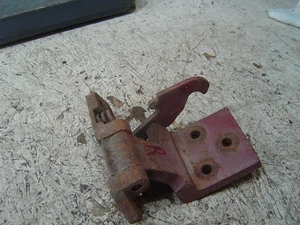 1967 Ford Mustang Right Lower Door Hindge - Bild 1 von 4