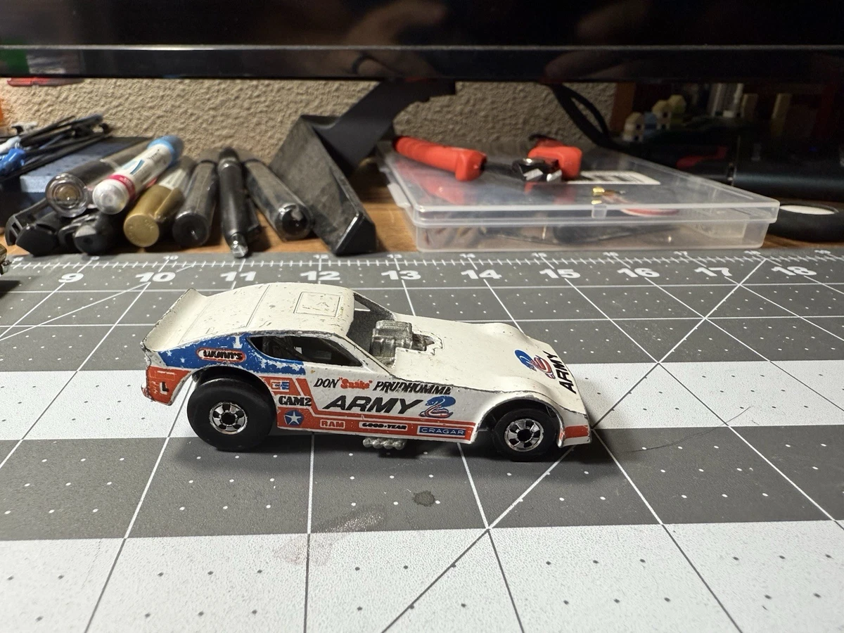 Hot Wheels 1977 Funny Car In Vintage Manufacture Diecast Cars