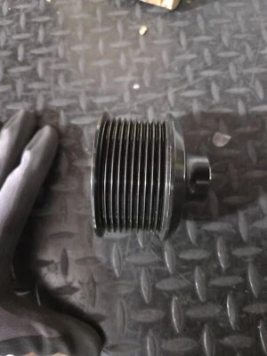 Polea sobrealimentadora Ford Mustang GT500 M122 2007 2008 2009 2010 2011 2012 Foto 1 de 4