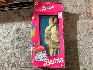 1990 Neu im Karton Mattel #9844 Eskimo Barbie Puppe Special 2nd Edition Dolls of the World - Bild 1 von 4