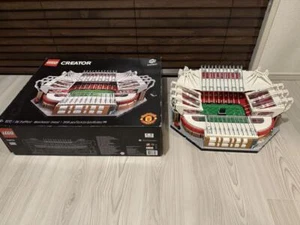 LEGO Creator Expert Old Trafford - Manchester United 10272 In 2020 Comp W/Manual - Picture 1 of 8