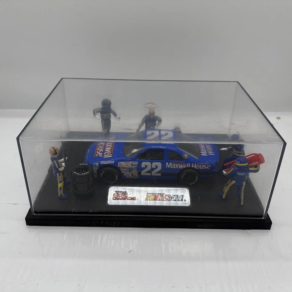 Racing Champions -1992 -1/24th Scale - Pit Stop Showcase -Martin- Maxwell House - Image 1 of 4