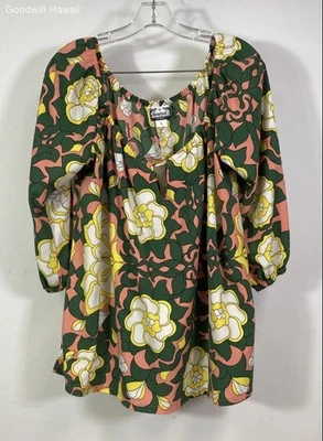 MANUHEALI'I Green Short Sleeve Pull-over Poly/Poly Blend Blouse Women - Size L - Image 1 of 4