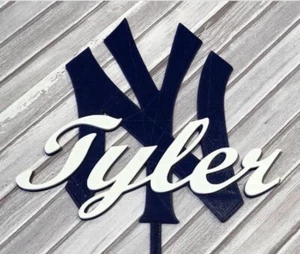 New York Yankees Personalized Cake Topper - Picture 1 of 6