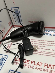REMINGTON PR1235 MEN'S RECHARGEABLE Electric Shaver (Not Working!) - Picture 1 of 7