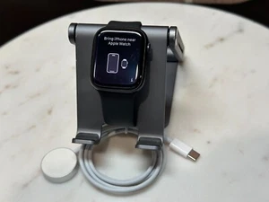 Apple Watch Series 8 GPS + Cellular Aluminum 45mm - Black - (Unlocked) - Fair - Picture 1 of 6