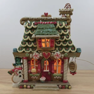 Kurt Adler Gingerbread Junction Lighted House Santa's Sweet Shop in box - Picture 1 of 16