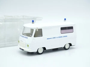 Norev Press 1/43 - Peugeot J7 Ambulance - Picture 1 of 1