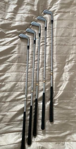 Dunlop Peter Thomson Golfeisen Vintage Golfschläger - Bild 1 von 16