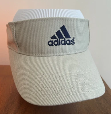 Nuevo sin etiquetas Nuevo De Colección Adidas Caqui Algodón Visera Sombrero Correa Ajustable Bordado Logo Foto 1 de 4