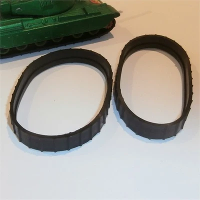 Matchbox Tracks Battle Kings K103 Chieftain Tank Black Treads Pair - Image 1 of 4