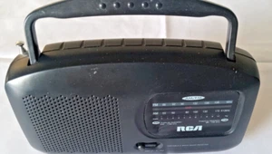 Vintage RCA 2 Bands AM/FM Portable Radio Dual Power, Cord Storage Working Black - Picture 1 of 5