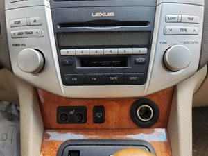 Radio Lexus RX330 2005 05 2006 06 AM FM CASSETTE 6 DISC CD 861200E050 1347971 - Bild 1 von 1