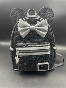 Mini Mochila Loungefly Minnie Mouse Feliz Año Nuevo Negra Brillo Nueva - Imagen 1 de 7