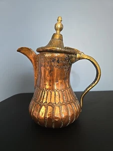 Antigua cafetera Dallah de latón de Oriente Medio turco árabe 9,5" - Imagen 1 de 12