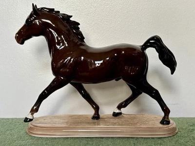 Beswick Arab Stallion 2242 in Brown Gloss - Image 1 of 4