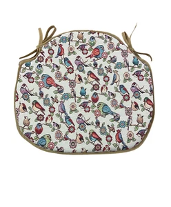 Birdy Tapestry Large Spindle Back Tie-On Seat Pad. Garden/Kitchen/Dining - Picture 1 of 5