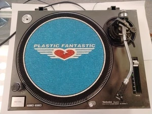 Technics SL-1210MK2-A (SL-1210MK2-E) w/ Felt And Cover *%100 Working* - Picture 1 of 11