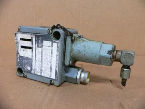 Allen Bradley 836T-T300j Pressure Control Switch - Picture 1 of 3
