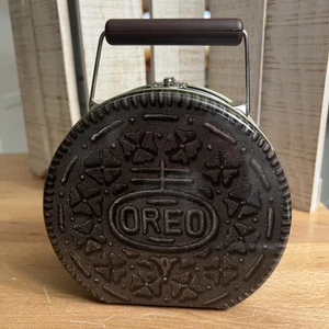 (139A) Vintage 1990's OREO COOKIE Shape Purse/lunch Box Tin with Handle Tags - Picture 1 of 9
