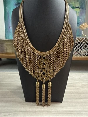 Chico's Statement 流苏围兜项链女式 13 英寸金色黄铜金属链 — 第 1/4 张图片