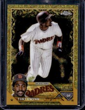2023 Topps Chrome Gilded Tony Gwynn Mini Diamond Gold Refractor #15/50 Padres
