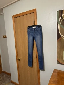 Abercrombie & Fitch Talla 2 Lavado Medio Tiro Medio Jeggings con Entrepierna de 29.5" - Usados en Excelente Condición - Imagen 1 de 6