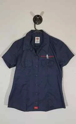 Camisa Dickies bordada Micro Brewery para mujer talla pequeña Foto 1 de 4