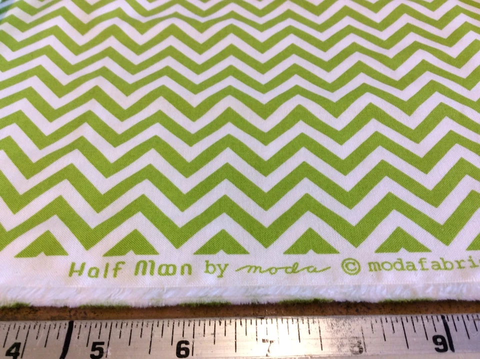 HALF MOON ZIG ZAG MODERNO - LIMA # 32217-19 POR MODA - ALGODÓN - POR YARDA Foto 1 de 1