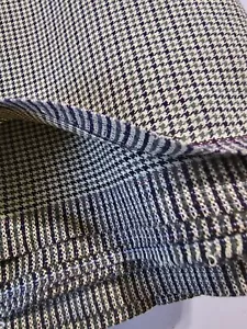 Green Small Houndstooth Quality Cotton Fabric 62" X 160" = 4.44 Yds. - Picture 1 of 6