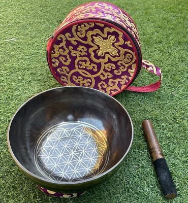 Singing Bowl-Flower Of Life Meditation Bowl-Handmade-20.5 cm-Free Postage - Image 1 of 4