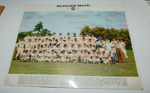 NEAT VINTAGE TEAM PHOTO OF THE 1955 MILWAUKEE BRAVES HANK AARON Cover