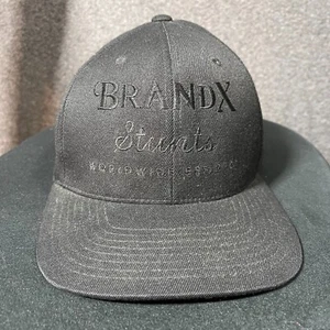 Sombrero mundial BRAND X acrobacias negro a presión Flexfit Tech 110 para hombre. - Imagen 1 de 8