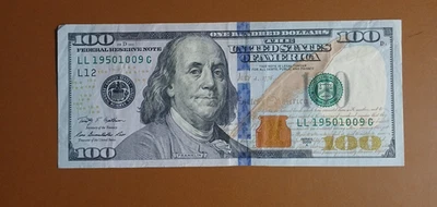 2009 A  $100 Dollar  Note  DATE OCTOBER  9TH 1950 , LL 19501009G ,  PRETTY GOOD - Image 1 of 4