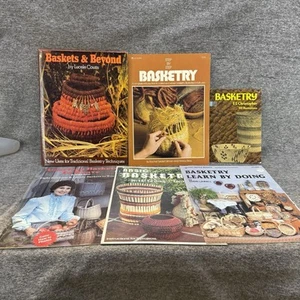 Mixed Lot Of VTG Basketry Books/PB/HC Basket Weaving Design Technique History - Picture 1 of 5