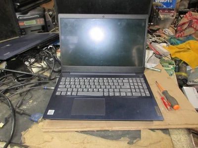 PORTATIL Lenovo IdeaPad 3 15IML05 CORE I3-1035G1 1.0GHZ,4GB,256GB SSD -RECONSTRUIR Foto 1 de 4