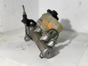 OEM Brake Master Cylinder W/ Reservoir Fits 92-94 Lexus ES300 & Toyota Camry - Picture 1 of 4