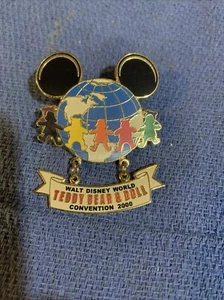WDW Teddy Bear And Doll Dangle 2000 World Cut Outs Disney Pin (B0) - Bild 1 von 2