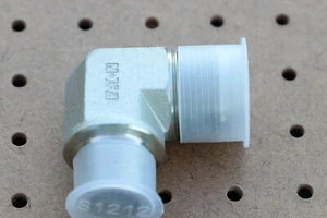 CODO EATON 2024-12-16S 90 grados - Imagen 1 de 5