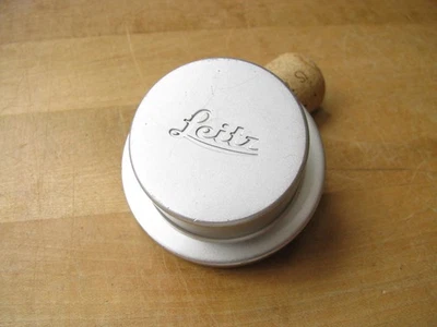 Leica Silver Deep Rear Lens Cap for 21mm Super Angulon 28mm Elmarit Lens 14042 - Image 1 of 4