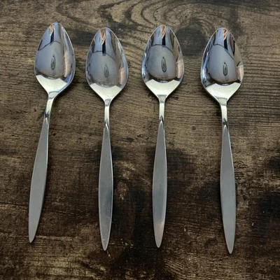 Oneidacraft Deluxe Profile (4) Teaspoons Stainless Flatware Replacements 6" - Image 1 of 3