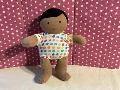 AMOR MONTESSORI PELUCHE GÉNERO NEUTRO BEBÉ, PIEL BRONCEADA, 8,5 PULGADAS ALGODÓN ORGÁNICO Foto 1 de 4