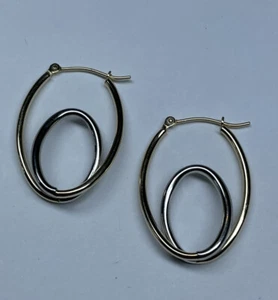 Pendientes de aro doble ovalados de oro amarillo y blanco de 14 K de Israel - Imagen 1 de 8