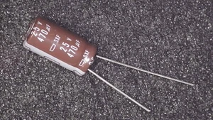 Quantity 5 - Nippon 470uF 25v Radial Electrolytic Capacitors - Brand New - Picture 1 of 1