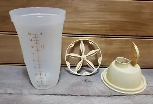 Tupperware Quick Shake Mixer Shaker 844-2 Tan/Beige Clear 4 Piece Set - Picture 1 of 11