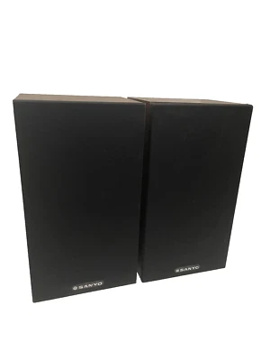 Altavoces estéreo vintage de estantería Sanyo modelo de grano de madera St-08 Foto 1 de 4