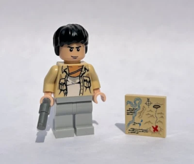 Lego Satipo Minifigura Indiana Jones 7623 iaj010 Camisa Bolsillos Raro cmf Lote Foto 1 de 2