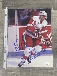 Nicklas Lidstrom Hand-Signed Autographed Detroit Red Wings 8x10 Photo JSA COA