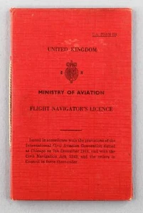 FLIGHT NAVIGATORS MINISTRY OF AVIATION LICENCE 1973 AIRLINE PILOT BOAC - Picture 1 of 5